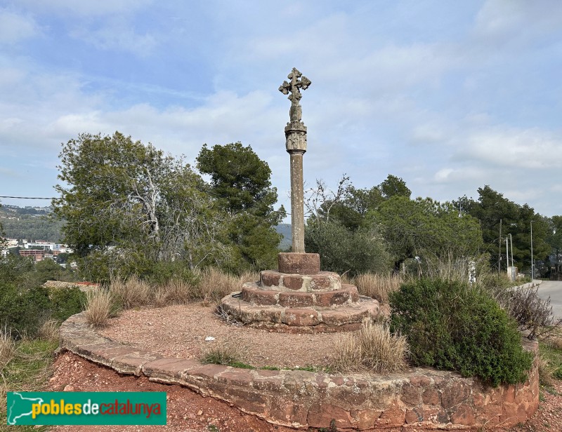 Cervelló - Creu de terme de Santa Maria