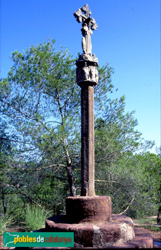 Cervelló - Creu de terme de Santa Maria