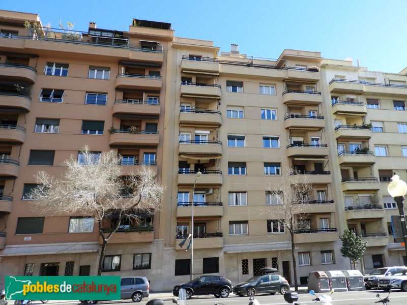 Barcelona - Cases Ramon Vilà de la Riva (Balmes, 392-396) (Foto: Valentí Pons, 2025) Barcelona - Cases Ramon Vilà de la Riva (Balmes, 392-396)