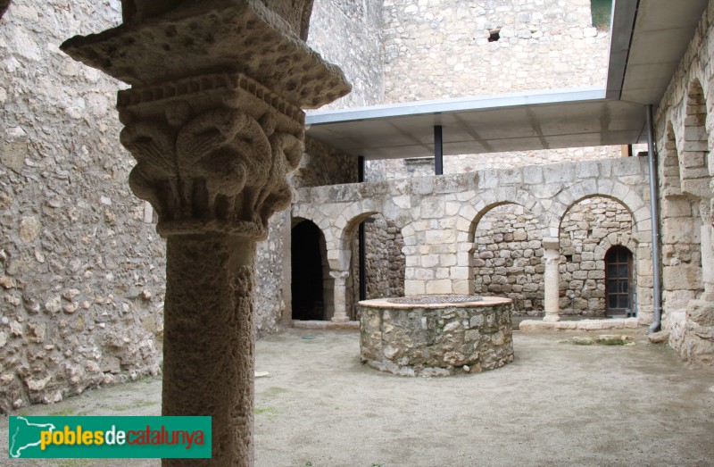 Avinyonet del Penedès - Sant Sebastià dels Gorgs. Claustre