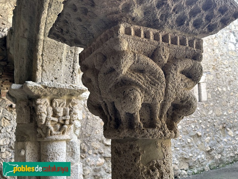 Avinyonet del Penedès - Sant Sebastià dels Gorgs. Capitells de la galeria oriental