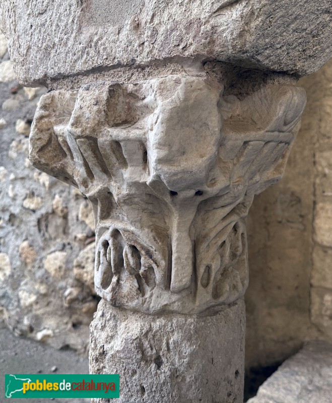 Avinyonet del Penedès - Sant Sebastià dels Gorgs. Capitell d'època romana