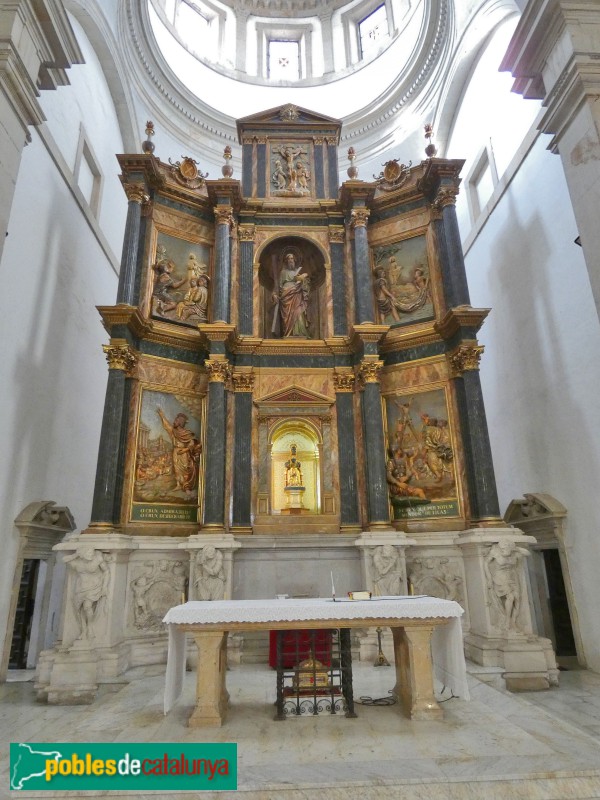 La Selva del Camp - Església de Sant Andreu. Retaule nou amb els atlants antics (Foto: Albert Esteves, 2025) La Selva del Camp - Església de Sant Andreu. Retaule nou amb els atlants antics