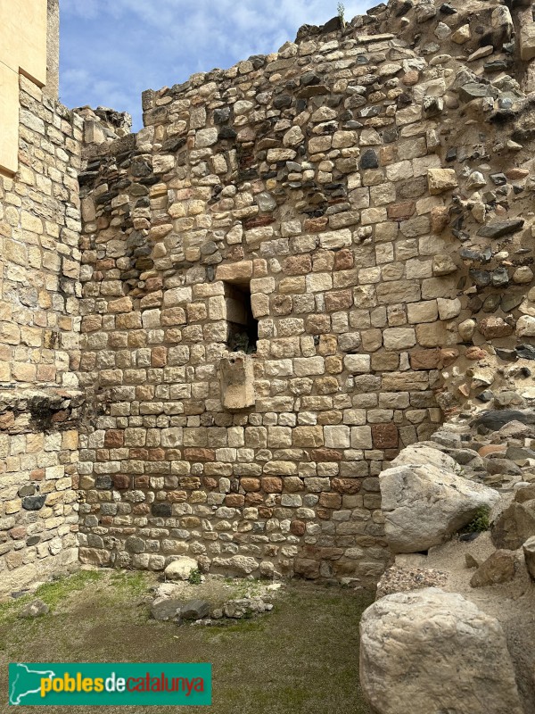 La Selva del Camp - Castell. Restes de la torre primitiva