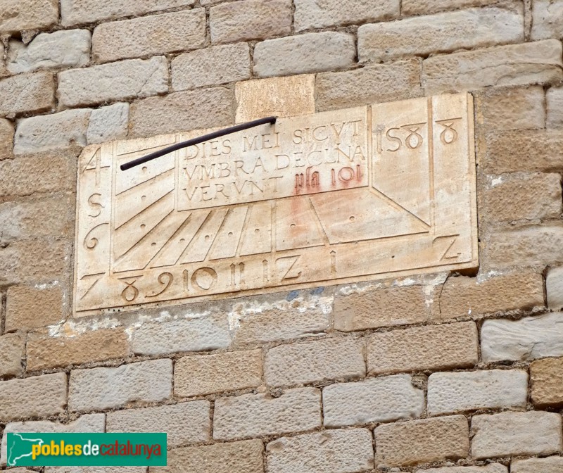 La Selva del Camp - Església de Sant Andreu. Rellotge de sol a la façana lateral (Foto: Albert Esteves, 2025) La Selva del Camp - Església de Sant Andreu. Rellotge de sol a la façana lateral