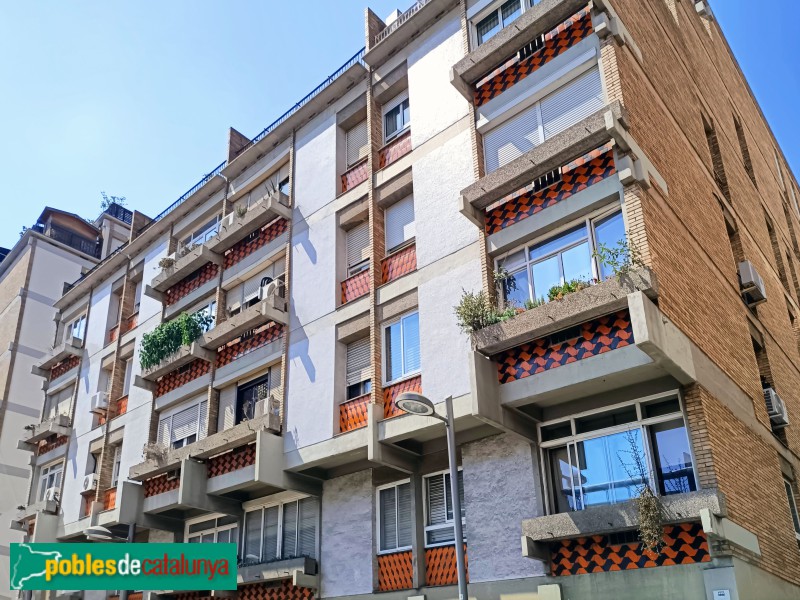 Barcelona - Brusi, 39-41