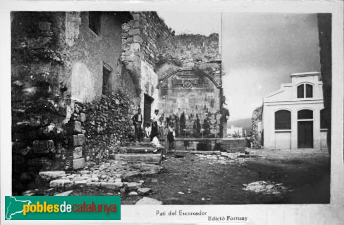 La Selva del Camp - Font del castell i escorxador. Postal antiga