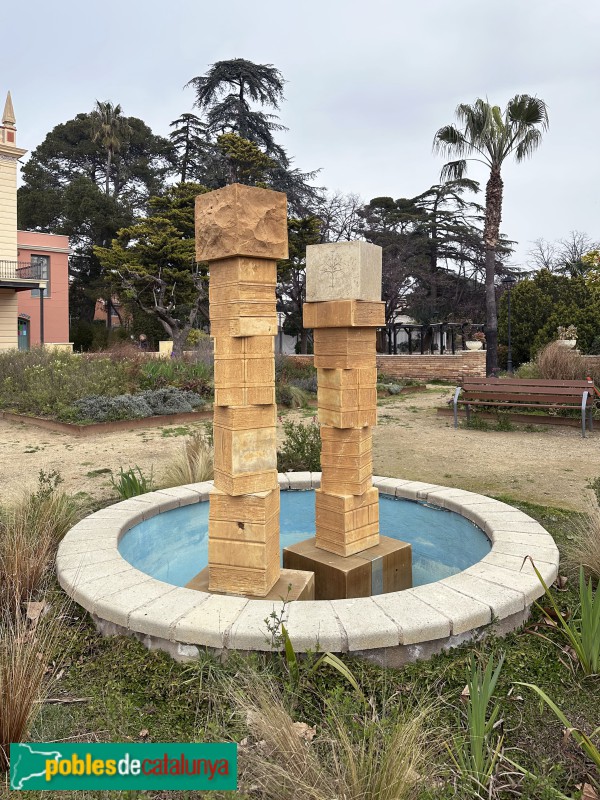 La Selva del Camp - Escultura <i>Els Brolladors del Coneixement</i>