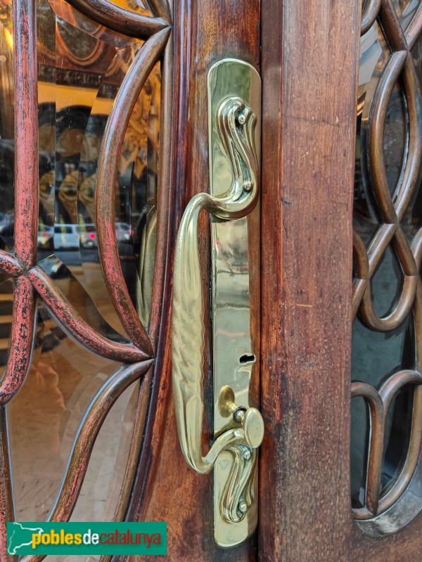 Barcelona  Diagonal - Provença - Casa Comalat. Interior (Marién Saiz) (2)