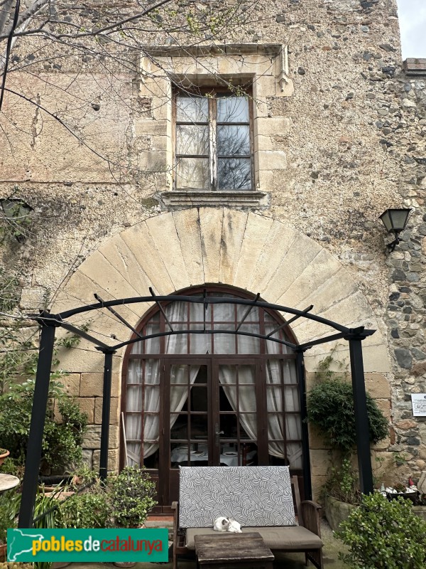 La Selva del Camp- Ermita de Paretdelgada. Casa de l'ermità (Foto: Albert Esteves, 2025) La Selva del Camp- Ermita de Paretdelgada. Casa de l'ermità
