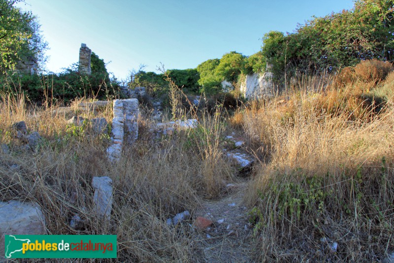 Vilaplana - La Mussara. Ruïnes del poble (Foto: Albert Esteves, 2017) Vilaplana - La Mussara. Ruïnes del poble