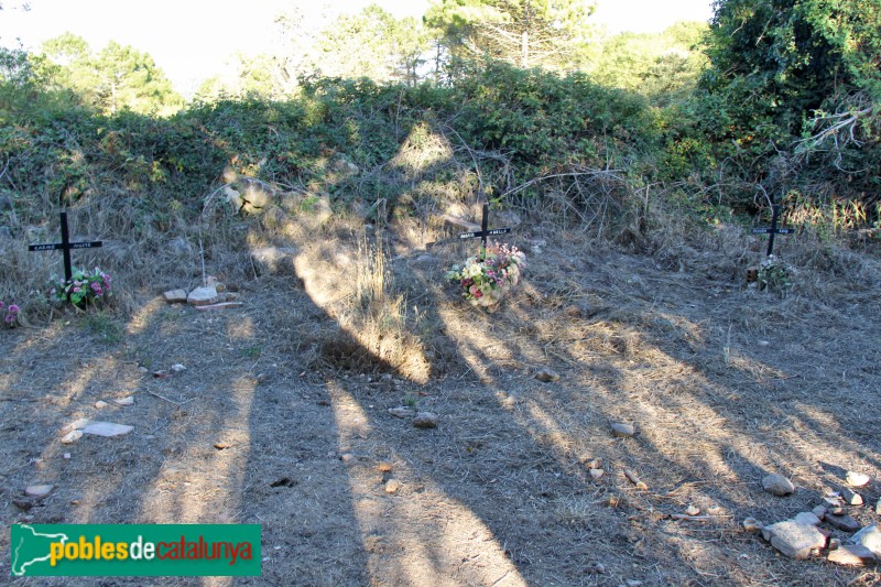 Vilaplana - La Mussara. Antic cementiri (Foto: Albert Esteves, 2017) Vilaplana - La Mussara. Antic cementiri