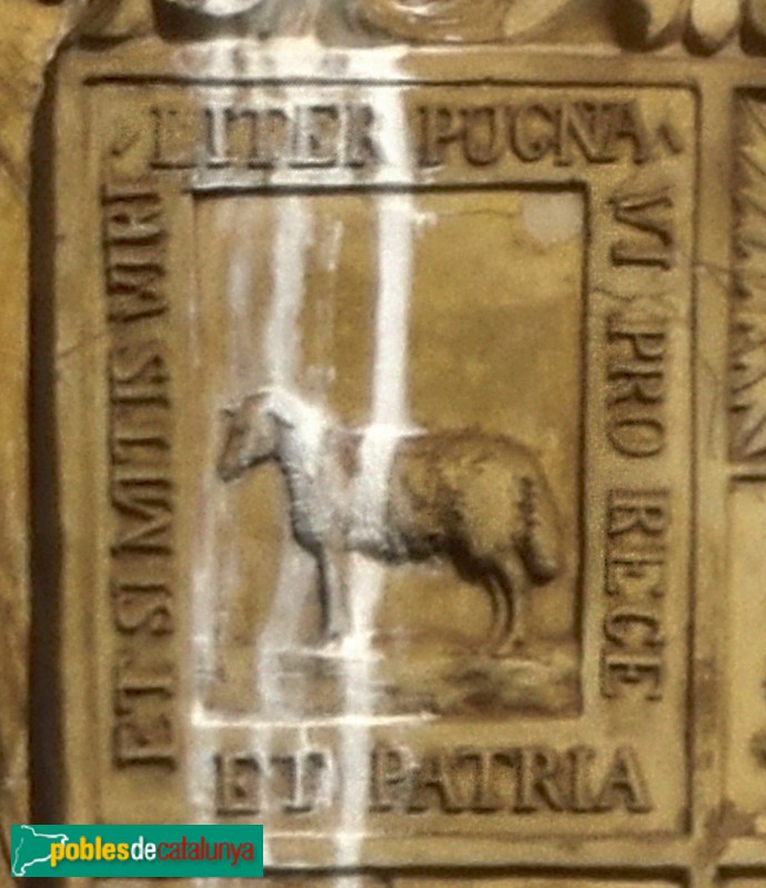 Cornellà de Llobregat - Escut de cal Manso. Detall (Foto: <i>Pere F. Puigderrajols i Jarque</i>, 2025) Cornellà de Llobregat - Escut de cal Manso. Detall