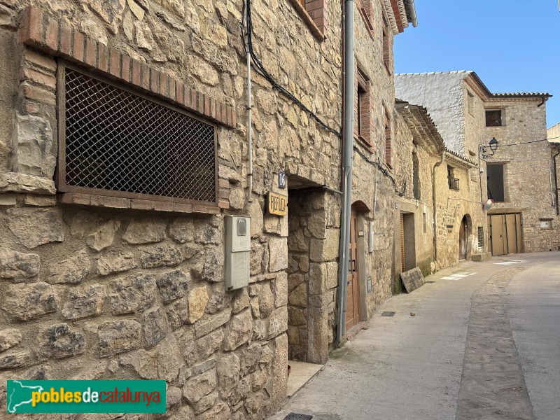 Arbolí - Nucli antic. Carrer Major (Foto: Albert Esteves, 2025) Arbolí - Nucli antic. Carrer Major