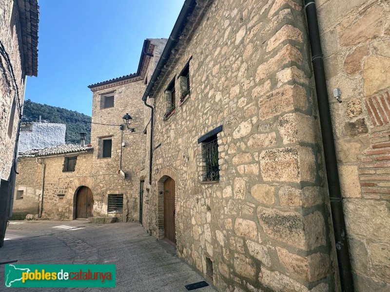 Arbolí - Nucli antic. Carrer Major (Foto: Albert Esteves, 2025) Arbolí - Nucli antic. Carrer Major