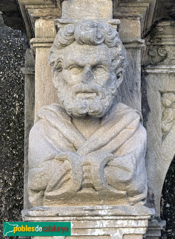 Sant Vicenç de Montalt - Basament de l'antic retaule