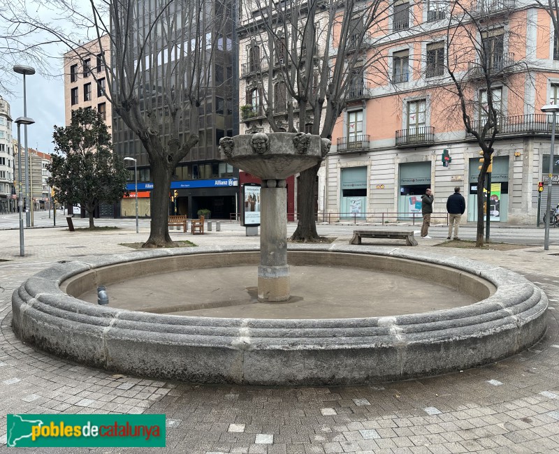 Girona - Brollador dels vuit caps