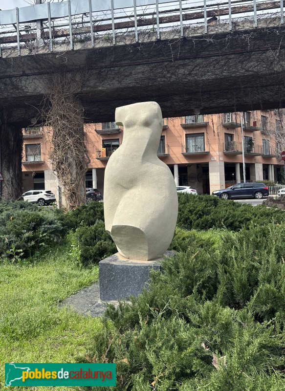 Girona - Escultura <i>Tors de dona</i>