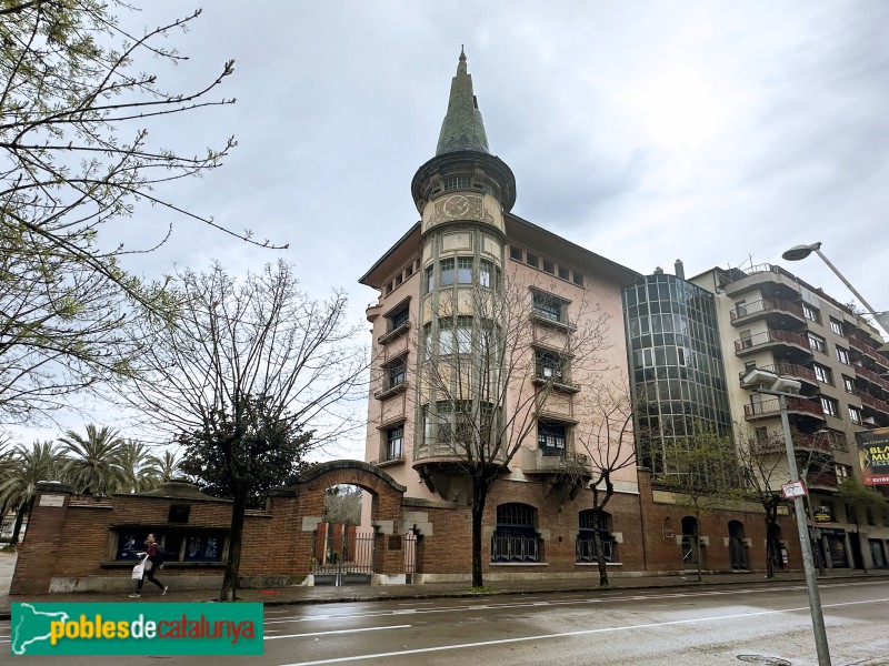 Girona - Can Teixidor (Casa de la Punxa)
