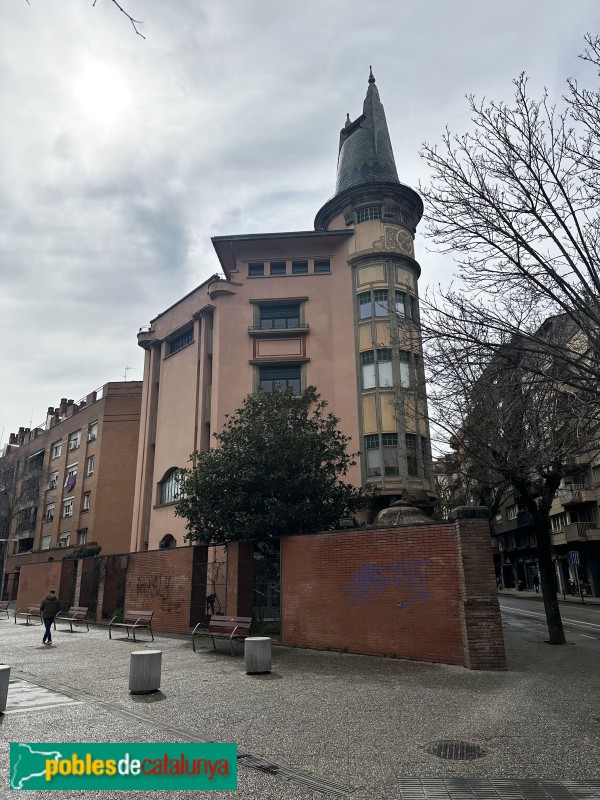 Girona - Can Teixidor (Casa de la Punxa)