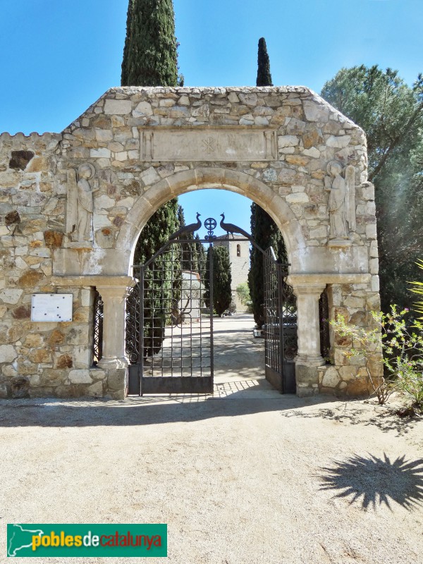 Sant Andreu de Llavaneres - Porta del cementiri