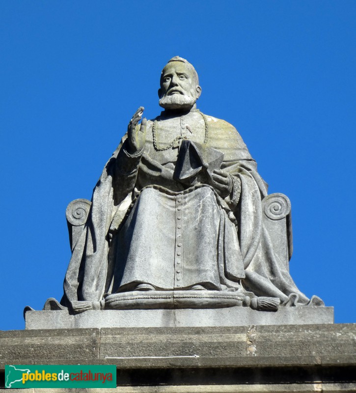 Sant Andreu de Llavaneres - Monument al cardenal Vives i Tutó