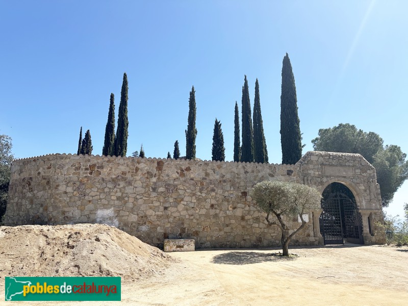 Sant Andreu de Llavaneres - Tanca del cementiri