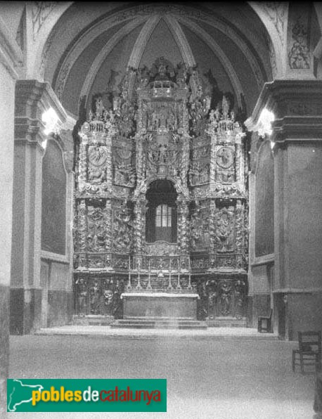 Mataró - Basílica de Santa Maria - Retaule del Roser (Foto: <i>Francesc Blasi -Arxiu Fotogràfic Centre Excursionista de Catalunya-</i>, c.1925) Mataró - Basílica de Santa Maria - Retaule del Roser
