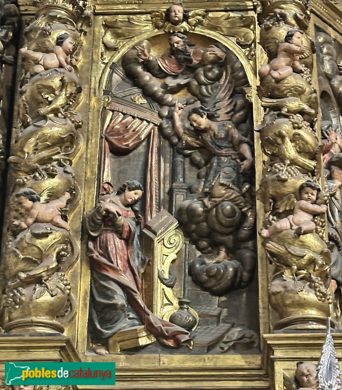 Mataró - Basílica de Santa Maria - Retaule del Roser (Foto: Albert Esteves, 2025) Mataró - Basílica de Santa Maria - Retaule del Roser