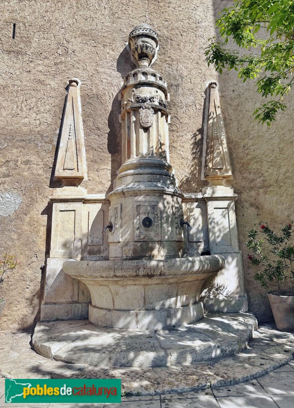 Mont-roig del Camp - Font del portal d'Avall