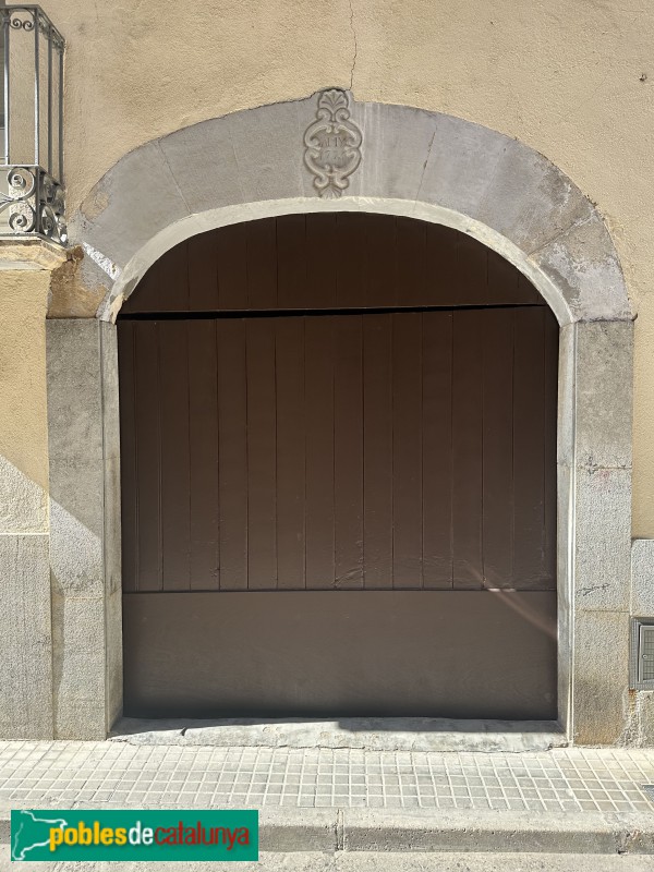 Mont-roig del Camp - Portal 1775 (Foto: Albert Esteves, 2025) Mont-roig del Camp - Portal 1775