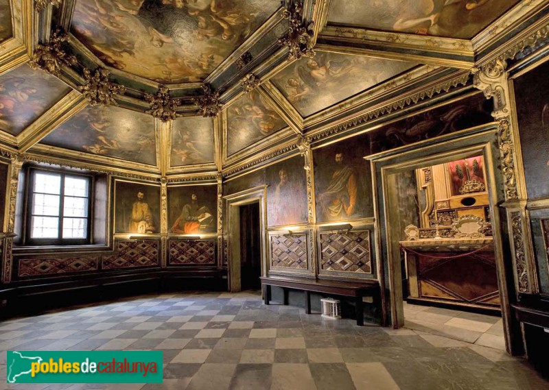 Mataró - Basílica de Santa Maria. Sala de Juntes de la capella dels Dolors