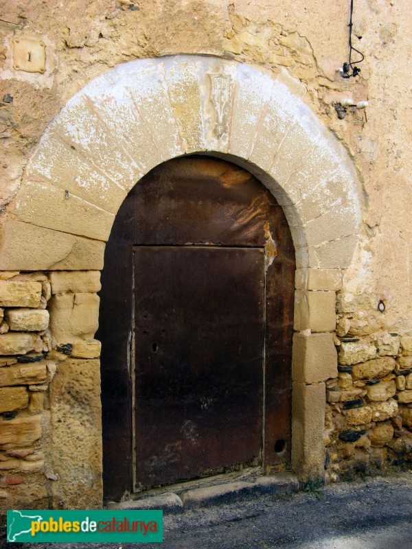 Vilanova de Prades - Portal adovellat