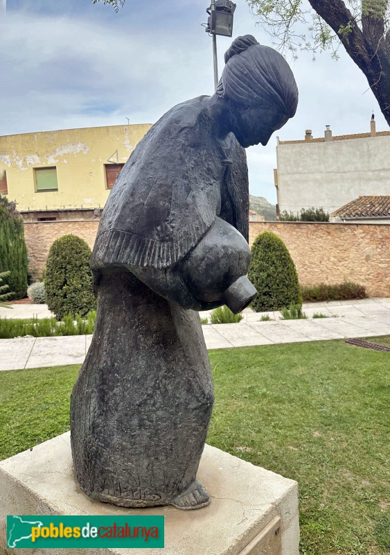 Vandellòs - Escultura <i>A la Dona</i>