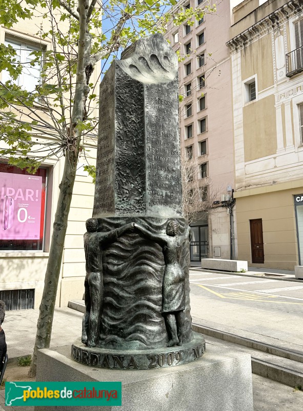 Mataró - Monument a la Sardana
