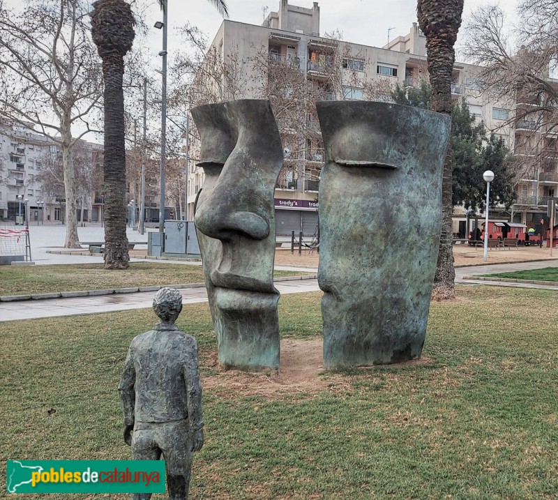 Vila-seca - Escultura <i>Les portes de la memòria</i>