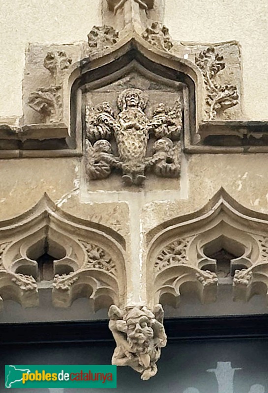 Mataró - Finestral gòtic de la Riera