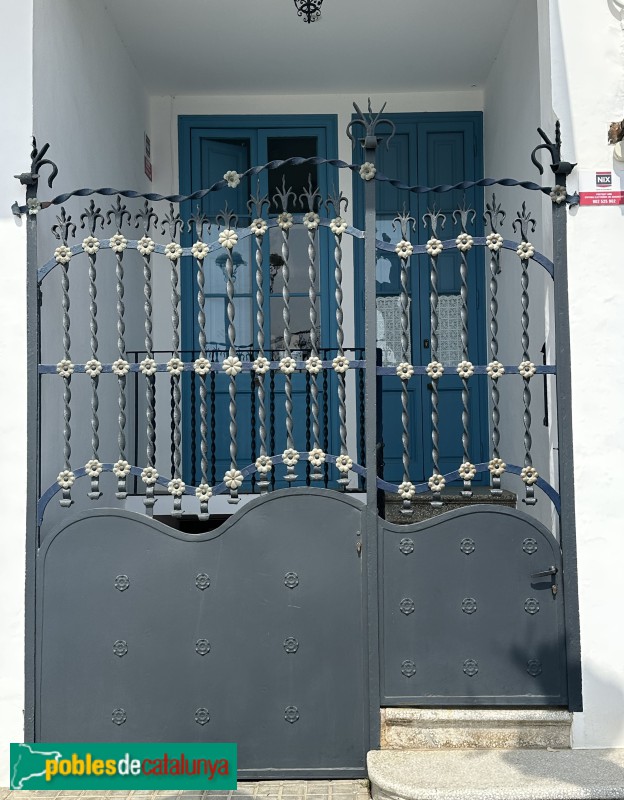 Caldes d'Estrac - Passeig dels Anglesos (Foto: Albert Esteves, 2025) Caldes d'Estrac - Passeig dels Anglesos