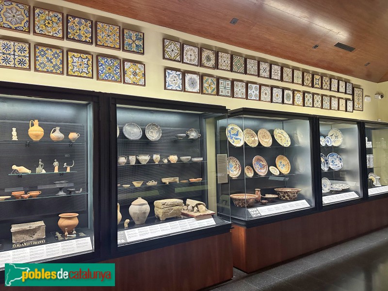 Vilanova i la Geltrú - Biblioteca-Museu Víctor Balaguer. Objectes ceràmics
