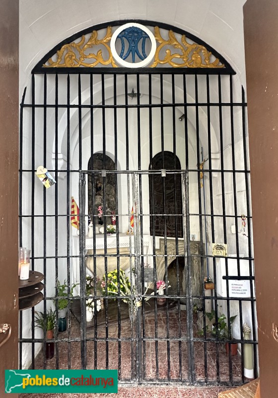 Caldes d'Estrac - Capella de la Cova de la Mare de Déu del Remei