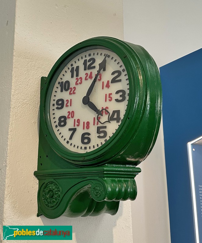 Vilanova i la Geltrú - Museu del Ferrocarril. Rellotge d'estació