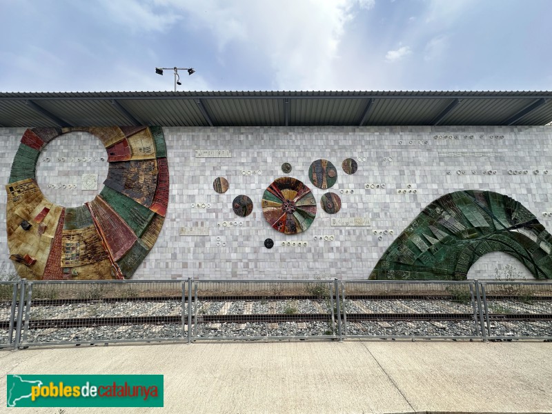 Vilanova i la Geltrú - Museu del Ferrocarril. Mural ceràmic de l'estació de Barcelona-Sants