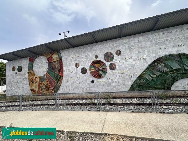 Vilanova i la Geltrú - Museu del Ferrocarril. Mural ceràmic de l'estació de Barcelona-Sants