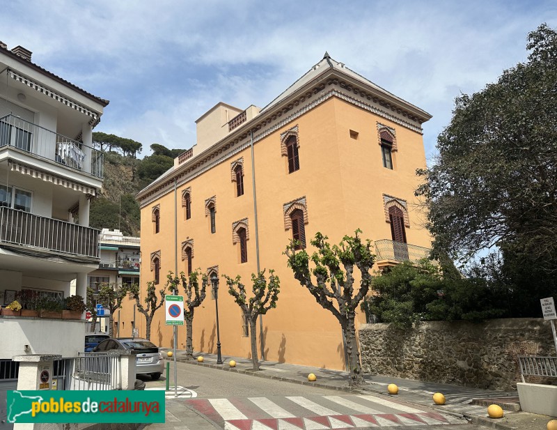 Caldes d'Estrac - Can Nadal