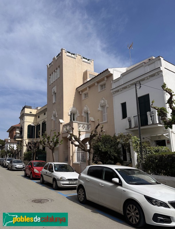 Caldes d'Estrac - Passeig de les Moreres, 10