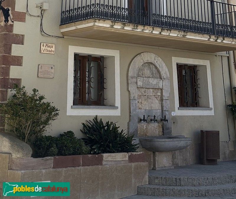 Riudecanyes - Font de la Plaça