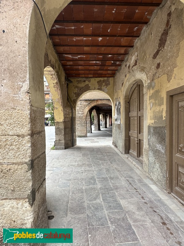 Prades - Porxos de la plaça Major