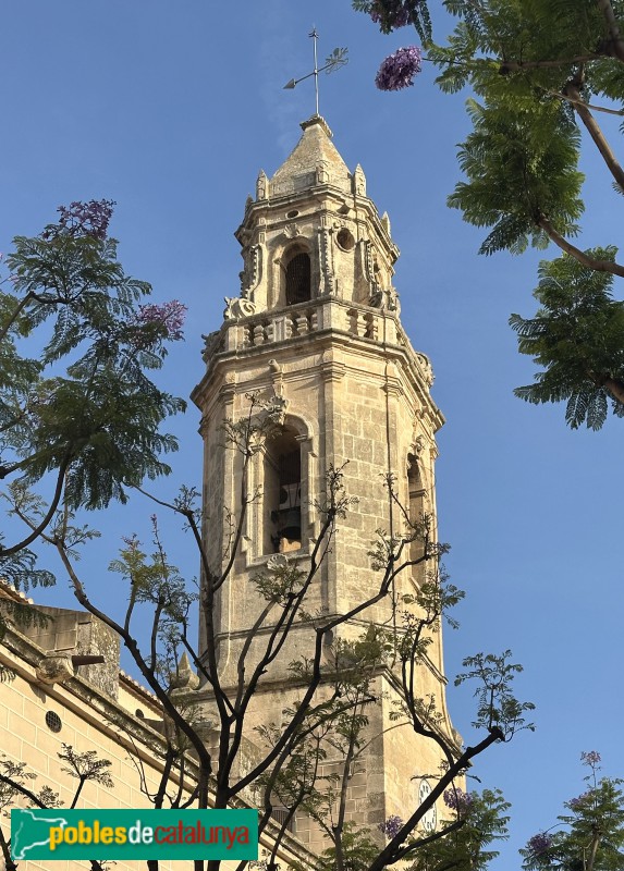Torredembarra - Església de Sant Pere. Campanar (Foto: Albert Esteves, 2025) Torredembarra - Església de Sant Pere. Campanar