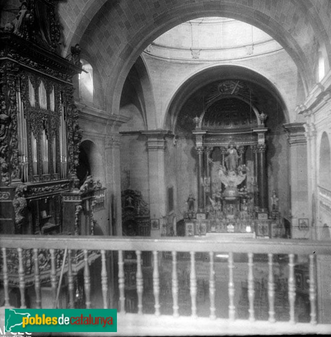 Torredembarra - Església de Sant Pere (Foto: <i>Francesc Blasi -Arxiu Fotogràfic Centre Excursionista de Catalunya-</i>, 1926) Torredembarra - Església de Sant Pere