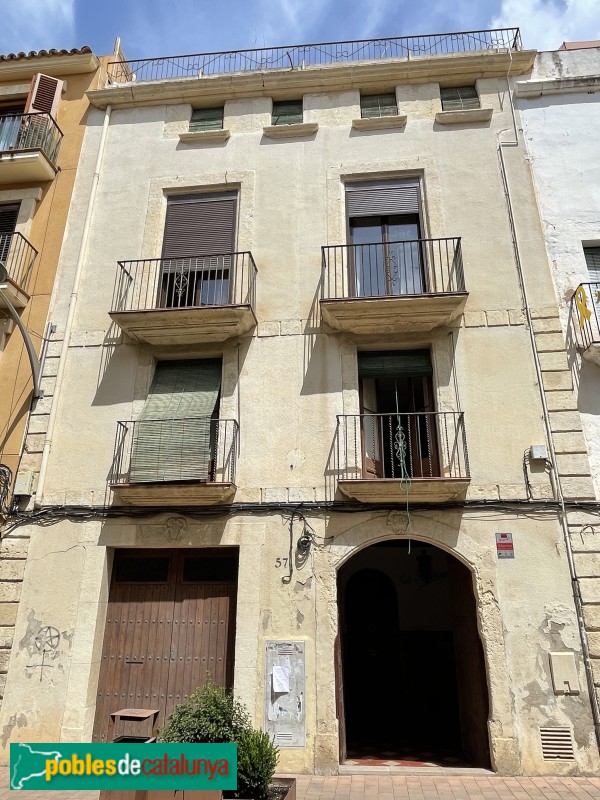 Torredembarra - Cal Rosalino (Foto: <i>Ricard Vilà</i>, 2021) Torredembarra - Cal Rosalino